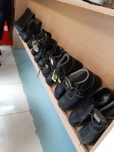 SAFESOL Safety Footwear Collection