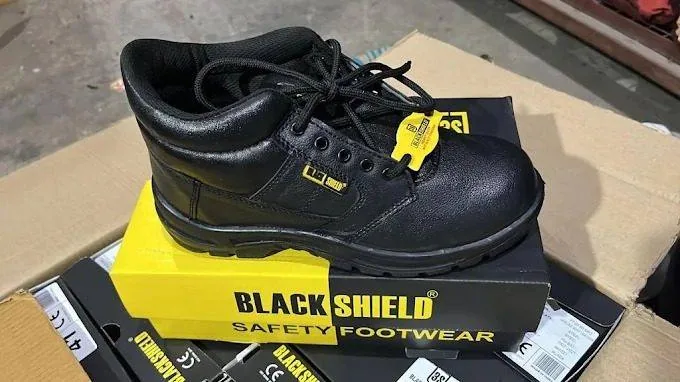 SAFESOL BlackShield Safety Shoe